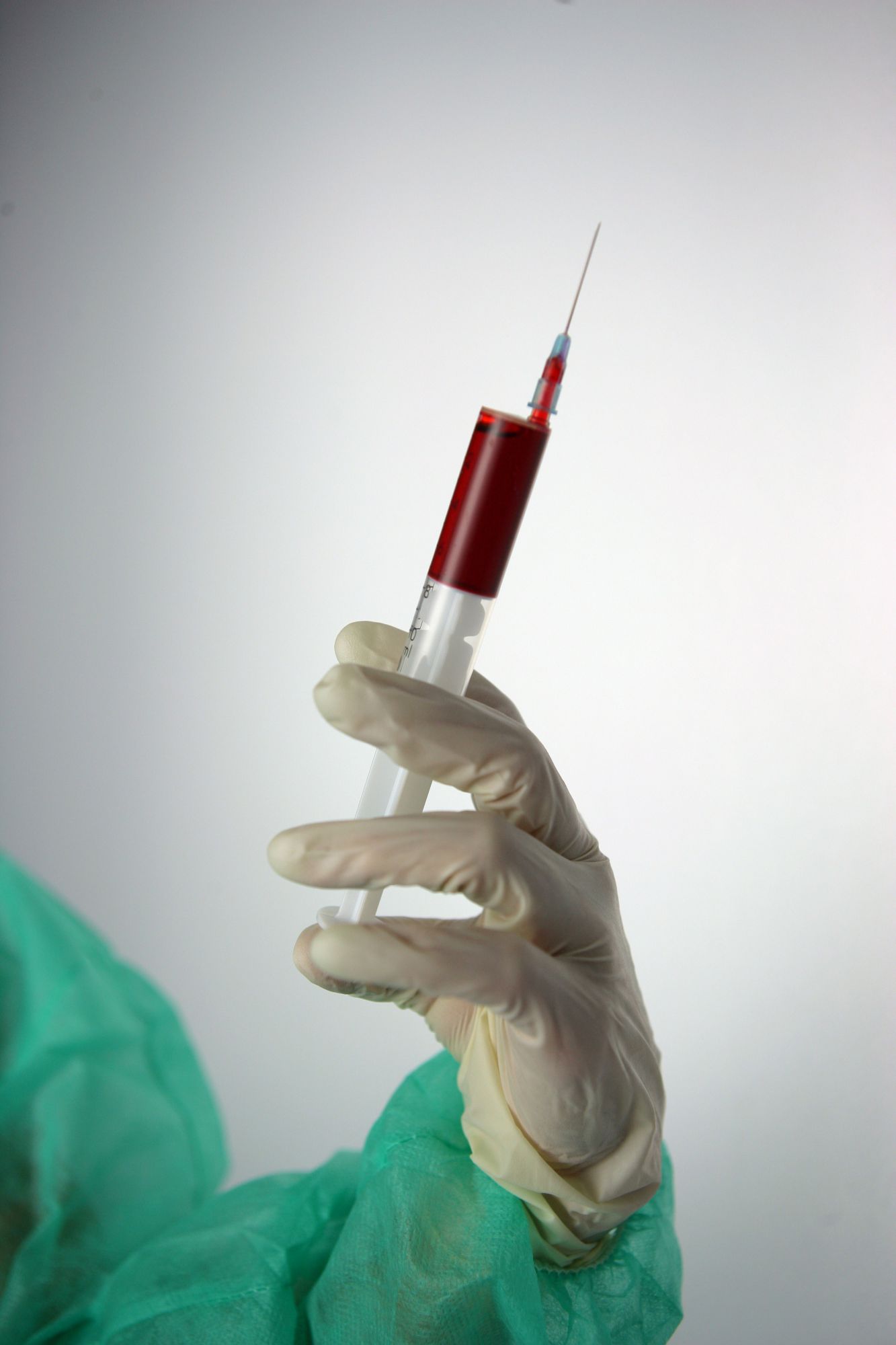The low molecular weight heparins are injectable anticoagulants. © Phovoir
