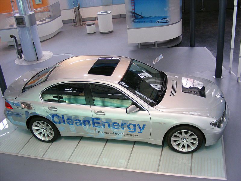 A BMW hydrogen vehicle. © Mattes, Wikimedia CC by-sa 3.0