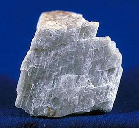 Plagioclase is a solid solution. © Wikipedia, Jurema Oliveira, DP